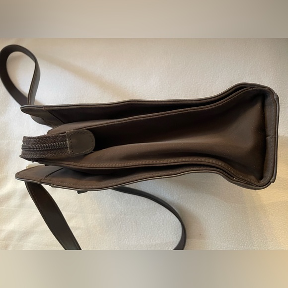 Liz Claiborne purse - Picture 5 of 12